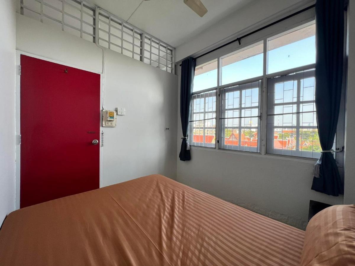 Merry V Guesthouse 曼谷 外观 照片